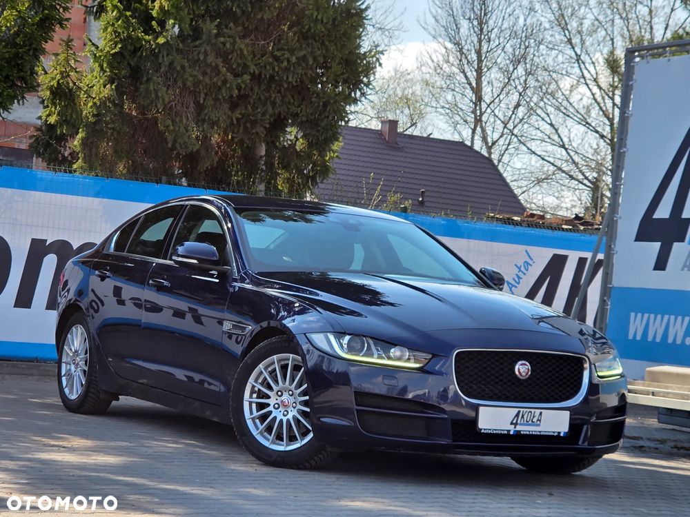 Jaguar XE E-Performance Portfolio - 1