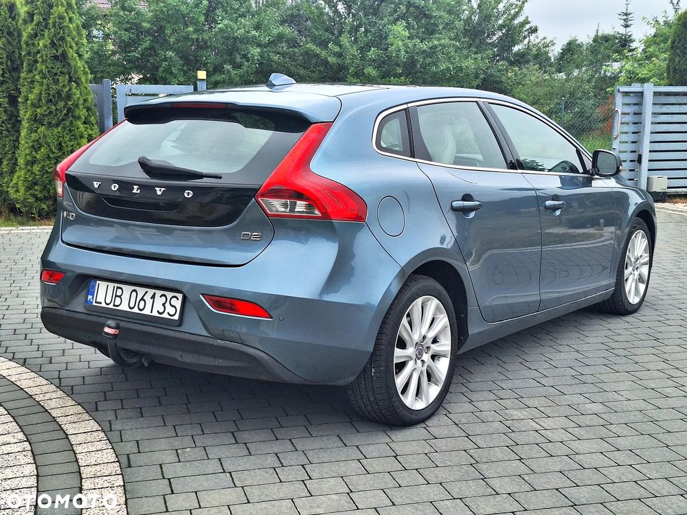 Volvo V40 D2 Summum - 6