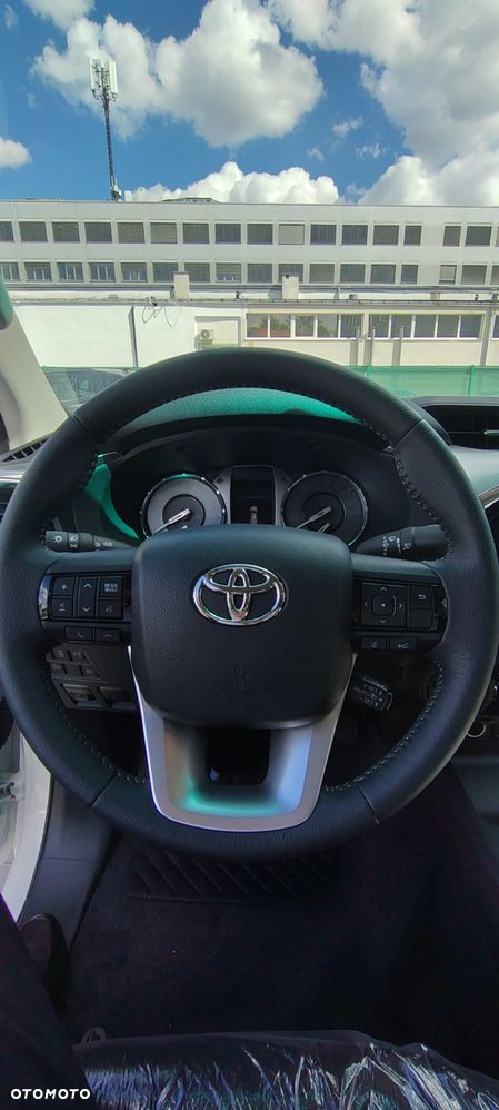 Toyota Hilux 2.8 D-4D mHEV Double Cab Executive 4x4 - 11