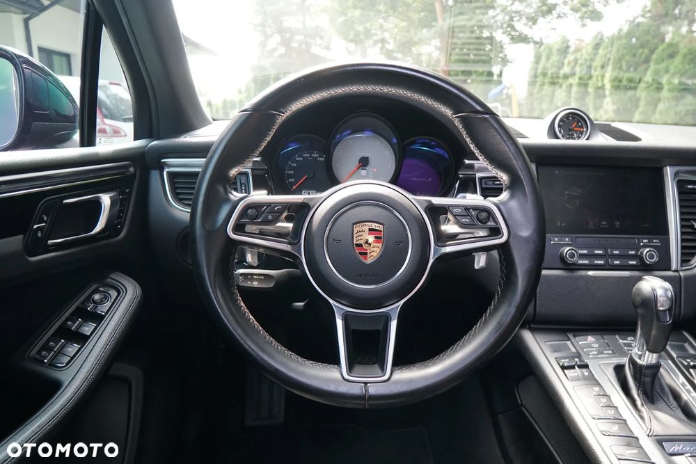 Porsche Macan - 15