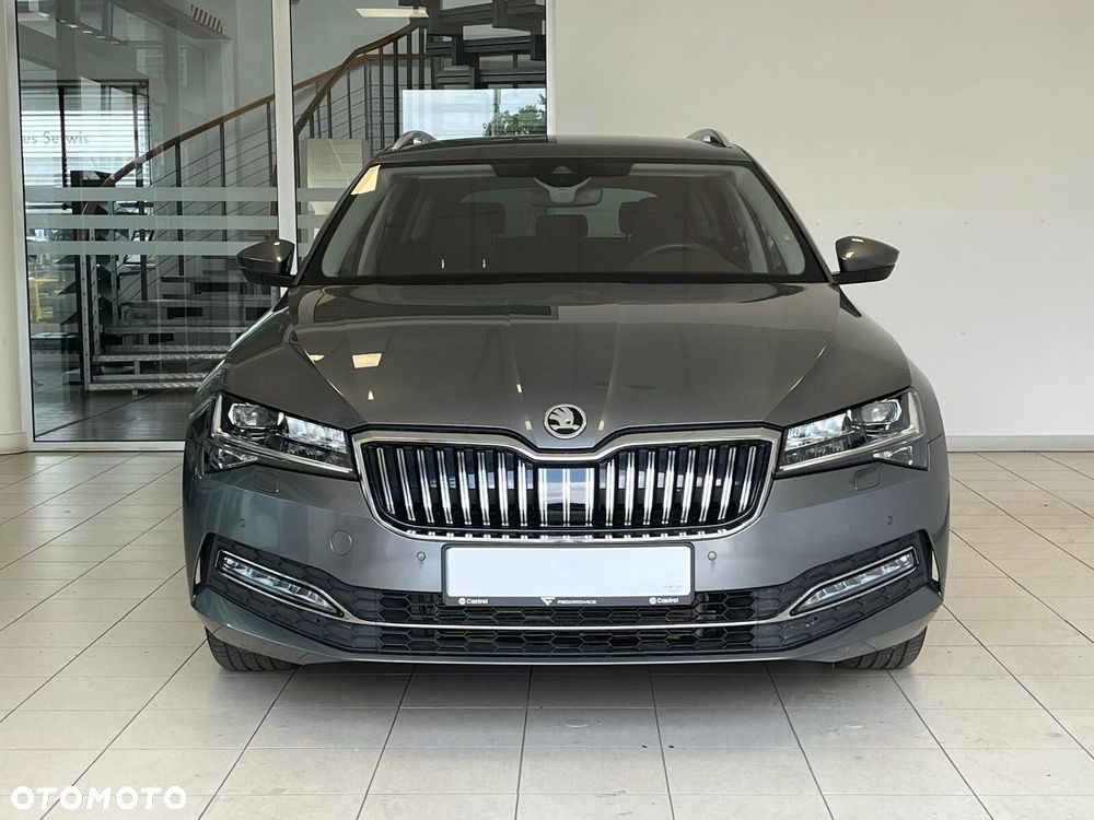 Skoda Superb 2.0 TDI SCR Style DSG - 3