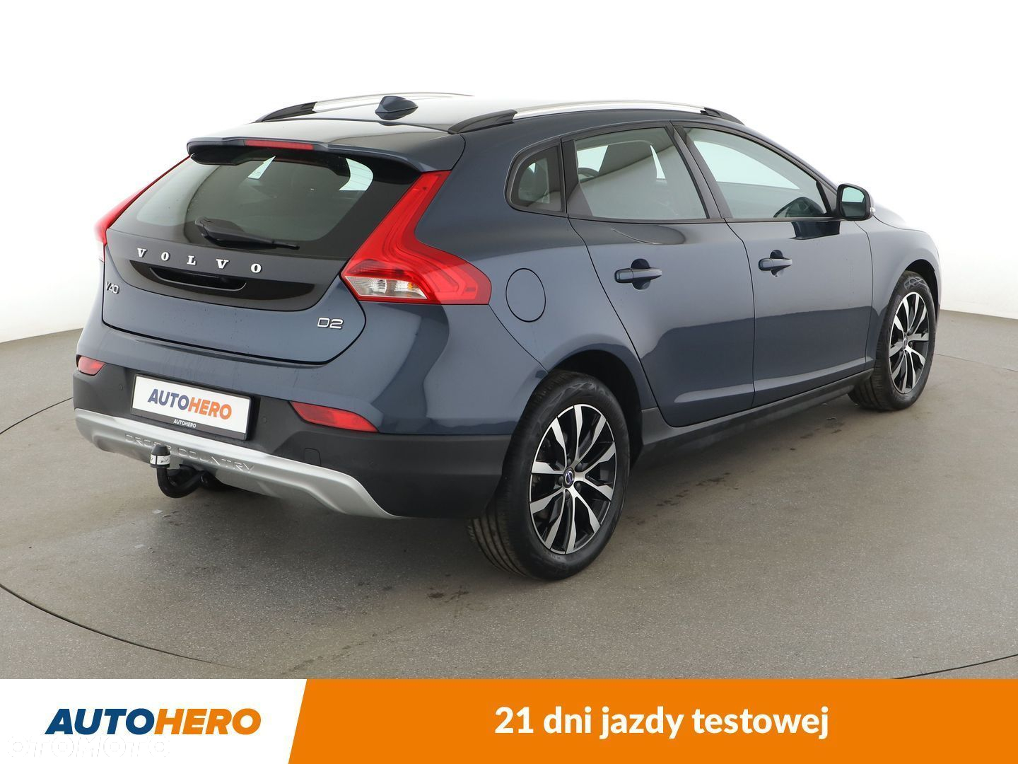 Volvo V40 Cross Country - 6