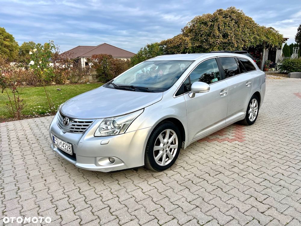 Toyota Avensis 2.2 D-4D Premium - 1