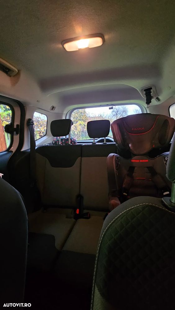 Ford Tourneo Courier 1.0 EcoBoost Trend - 8