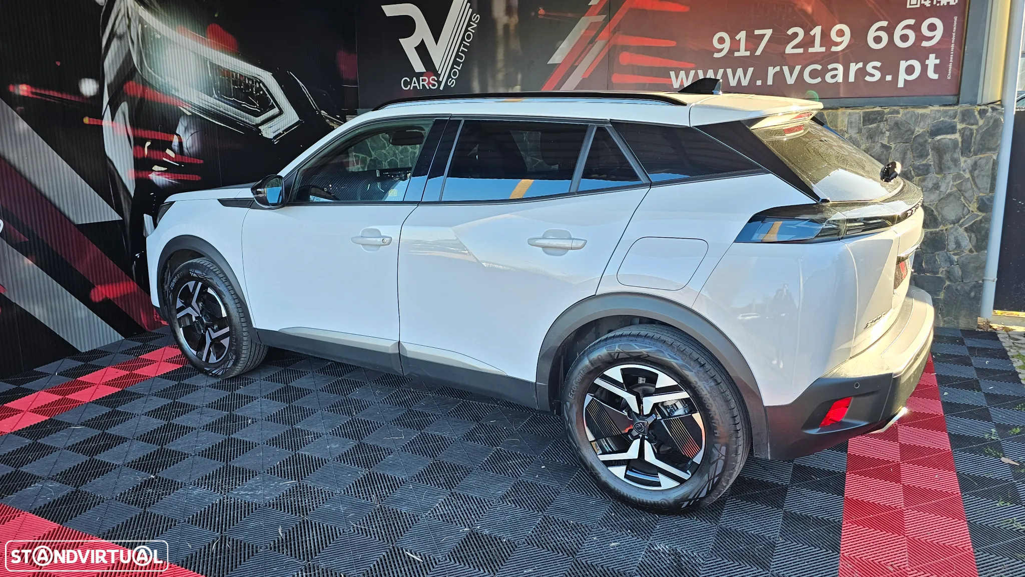 Peugeot 2008 1.2 PureTech Allure EAT8 - 6