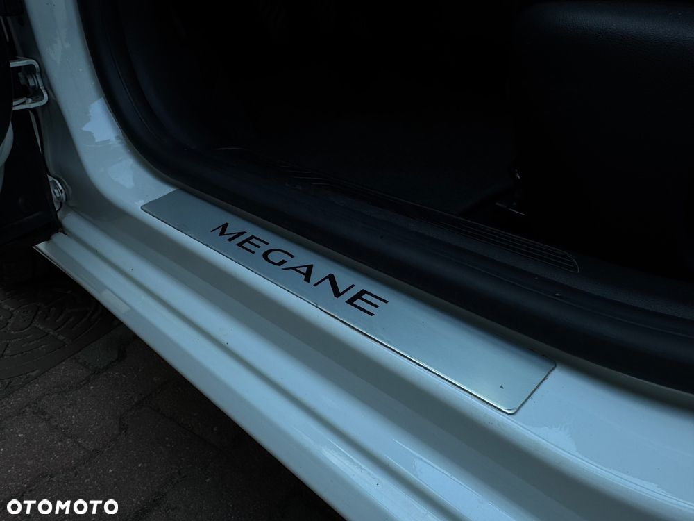 Renault Megane TCe 140 GPF GT LINE - 32