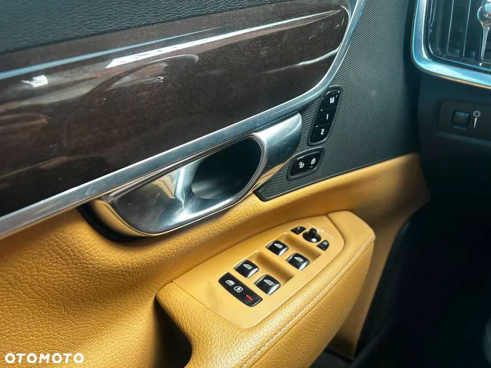 Volvo S90 T5 Geartronic Momentum - 28