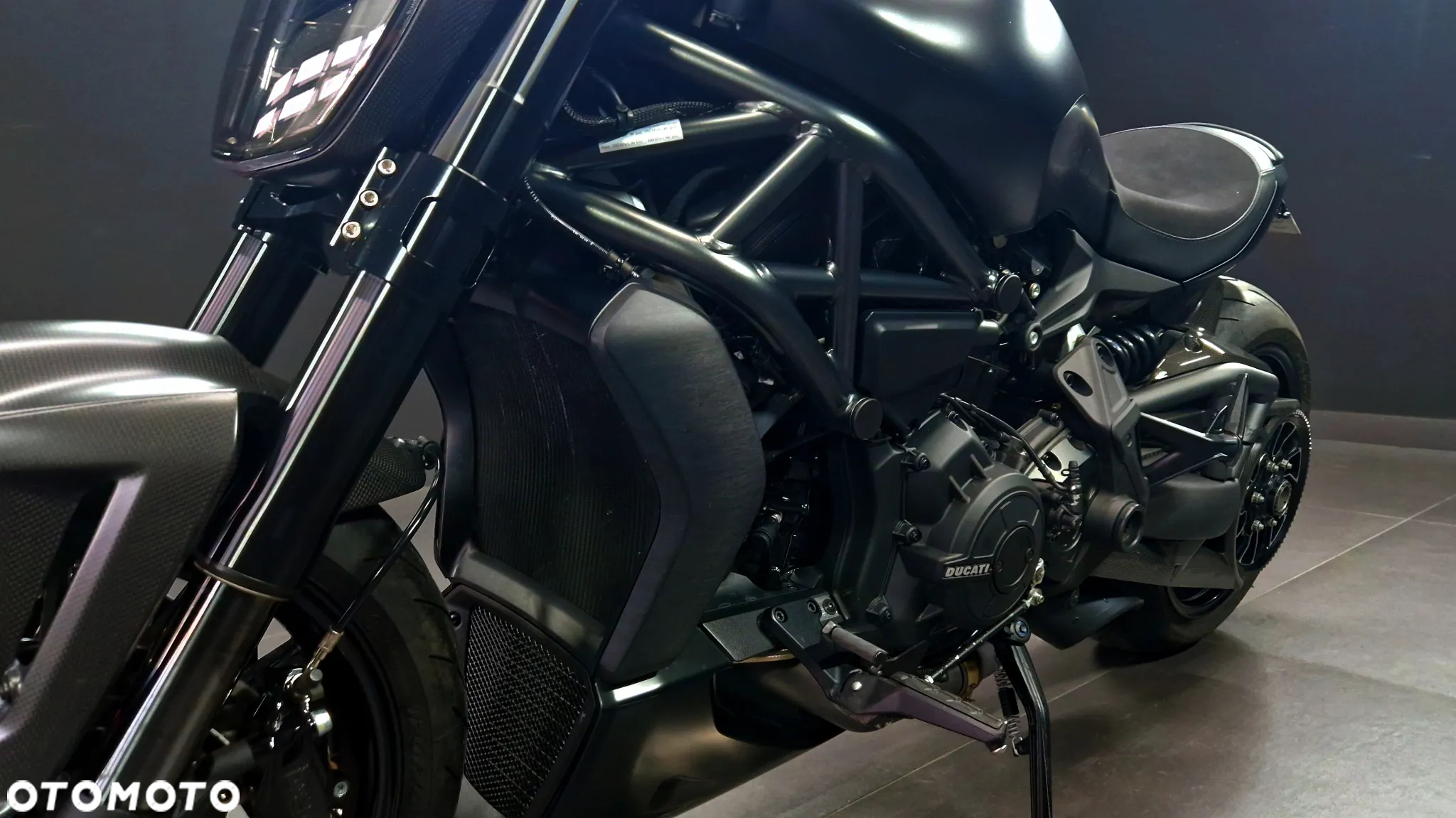 Ducati Diavel - 12