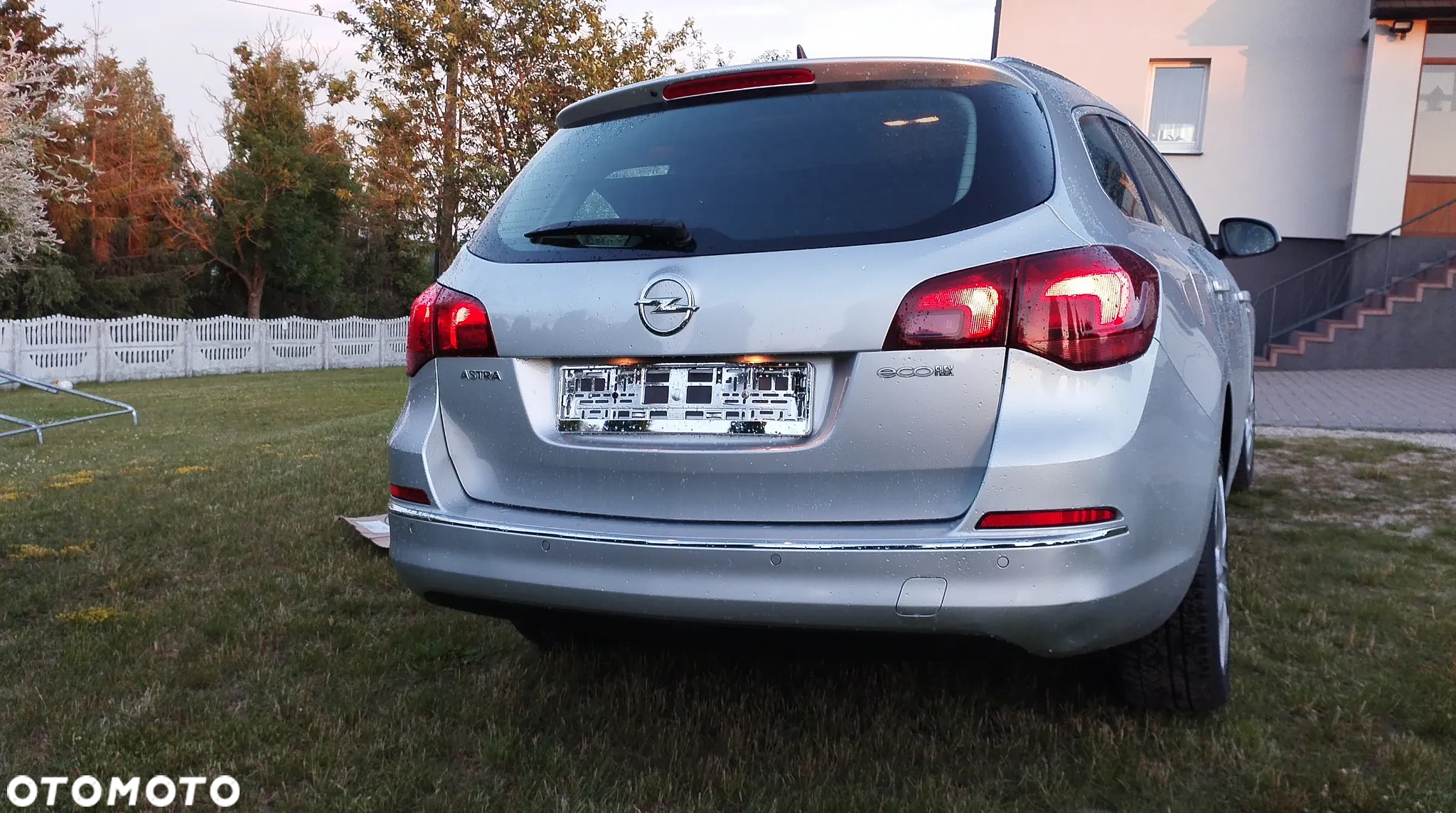 Opel Astra 1.6 CDTI DPF ecoFLEX Sports TourerStart/Stop Exklusiv - 10