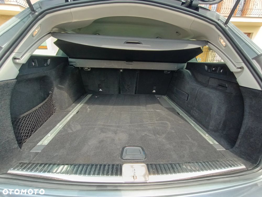 Mercedes-Benz Klasa E 200 CGI BlueEFFICIENCY Automatik Avantgarde - 31