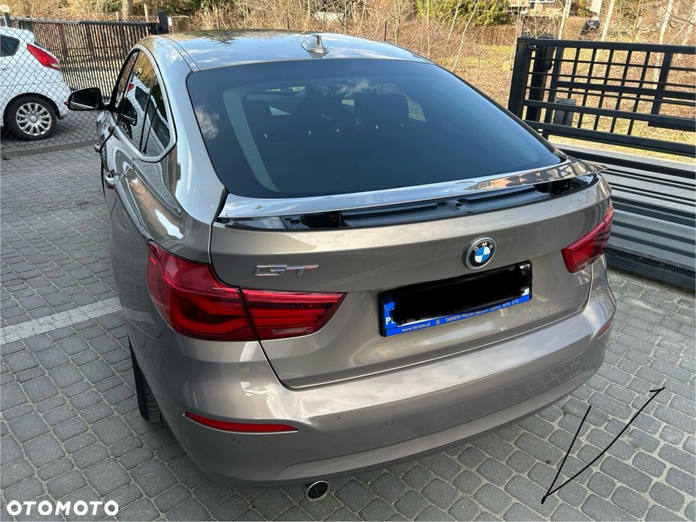 BMW 3GT 318d Luxury Line - 8