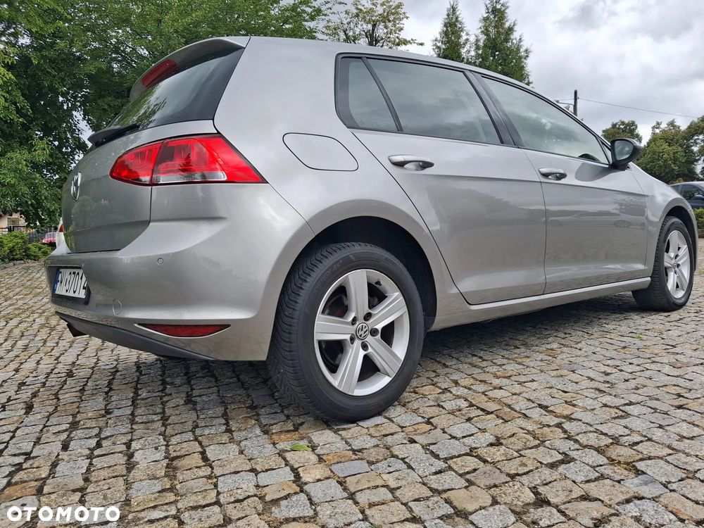 Volkswagen Golf - 20
