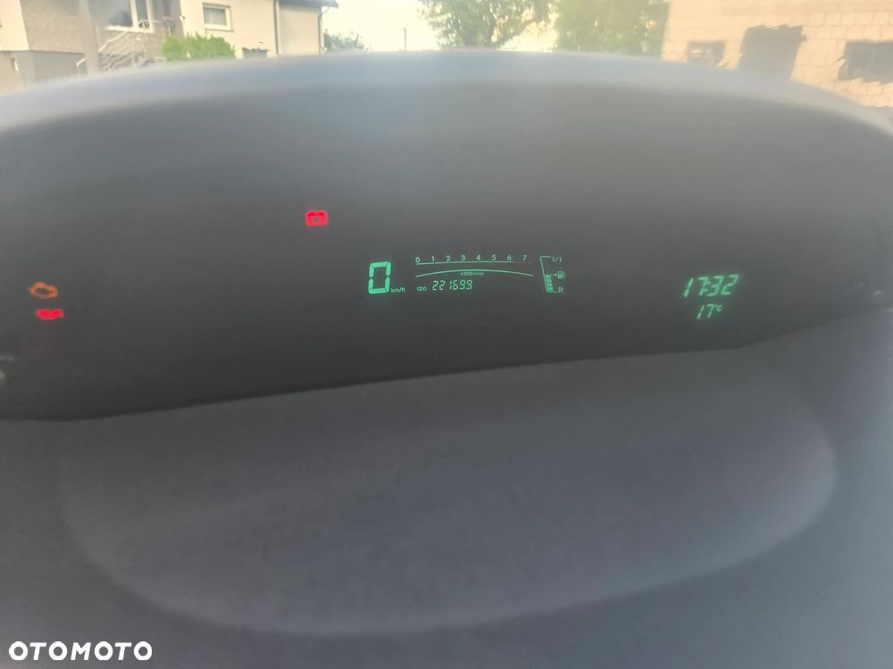 Toyota Yaris 1.3 Sol - 3