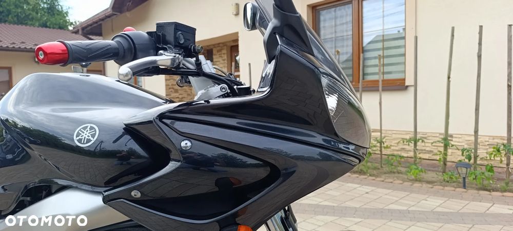 Yamaha FZ - 29