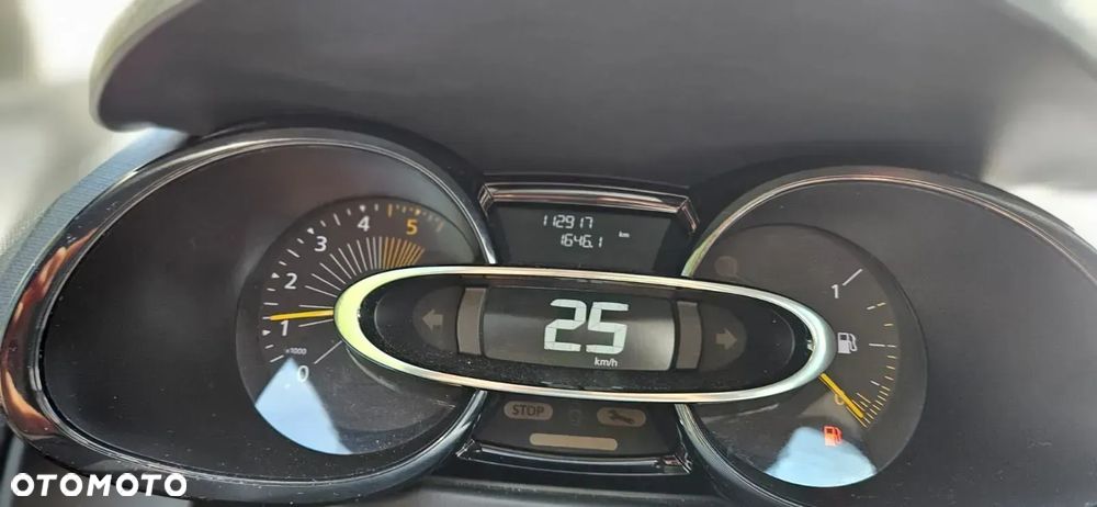 Renault Clio 1.5 dCi Alize - 11