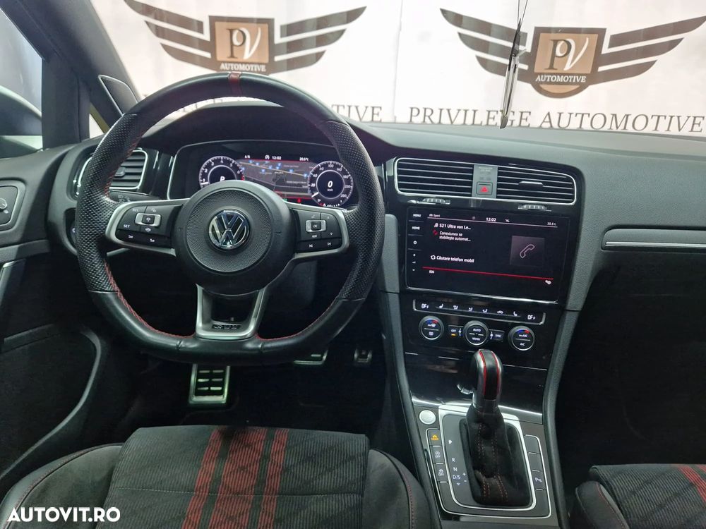 Volkswagen Golf GTI TCR 2.0 TSI OPF DSG - 9