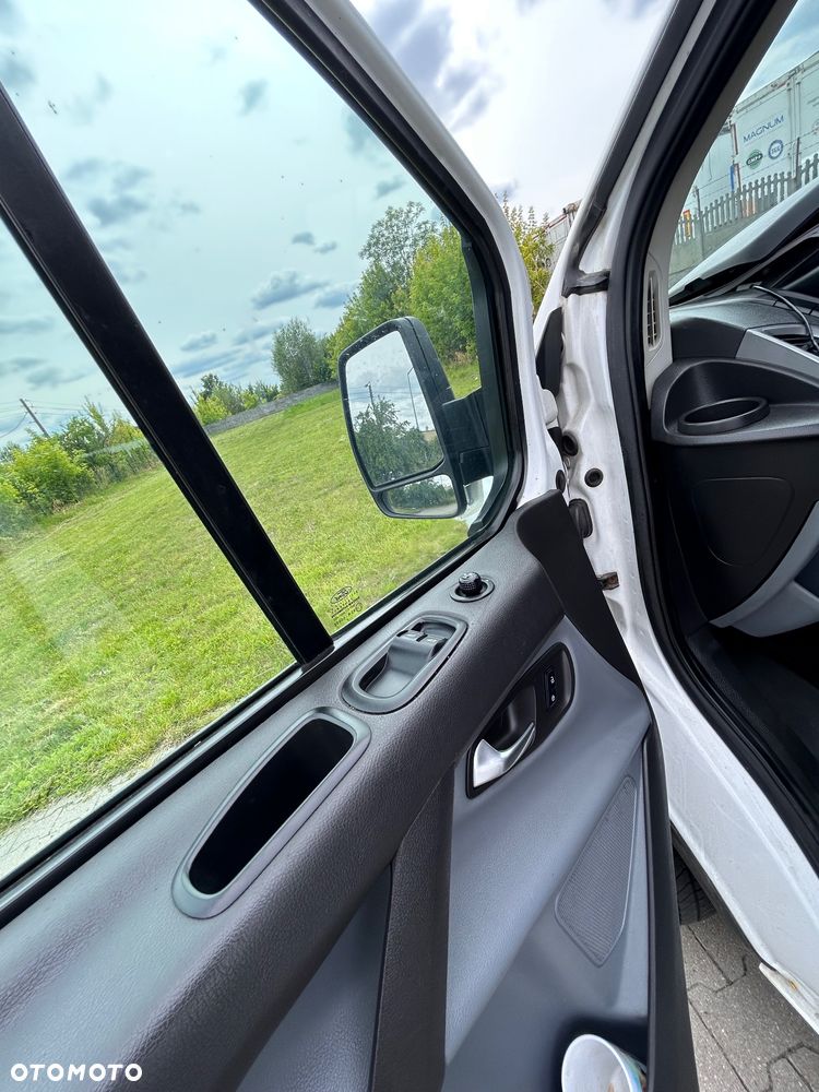 Ford Transit Custom - 11