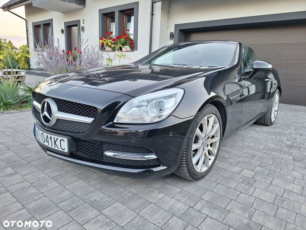 Mercedes-Benz SLK 200 (BlueEFFICIENCY) CarbonLOOK Edition - 1