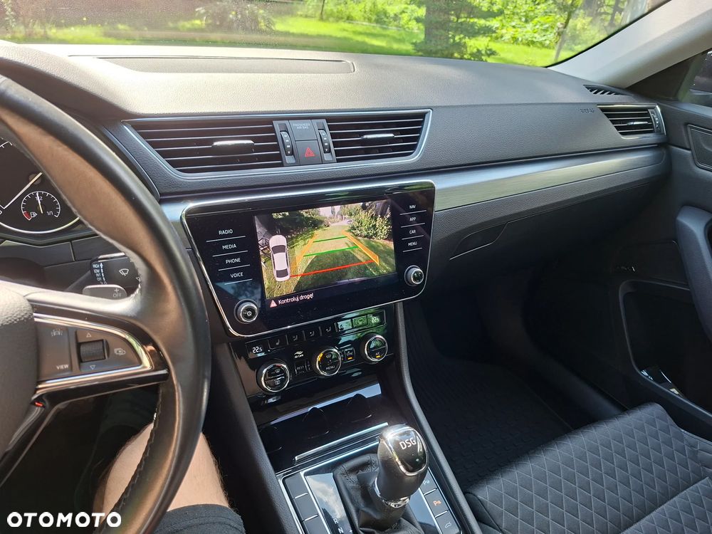 Skoda Superb 2.0 TDI Style DSG7 - 19