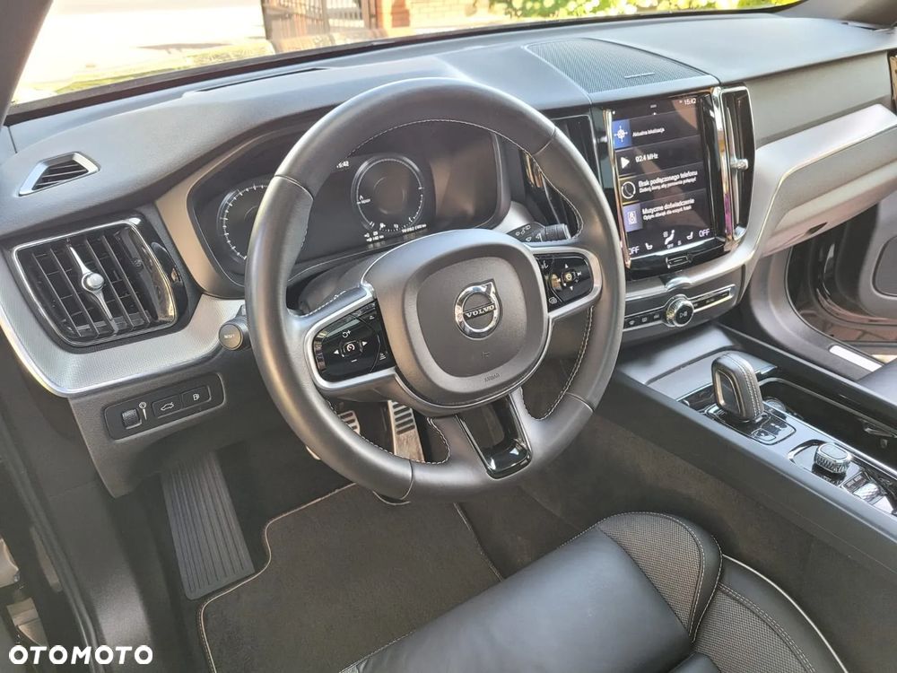 Volvo XC 60 T6 AWD Recharge Geartronic RDesign - 13