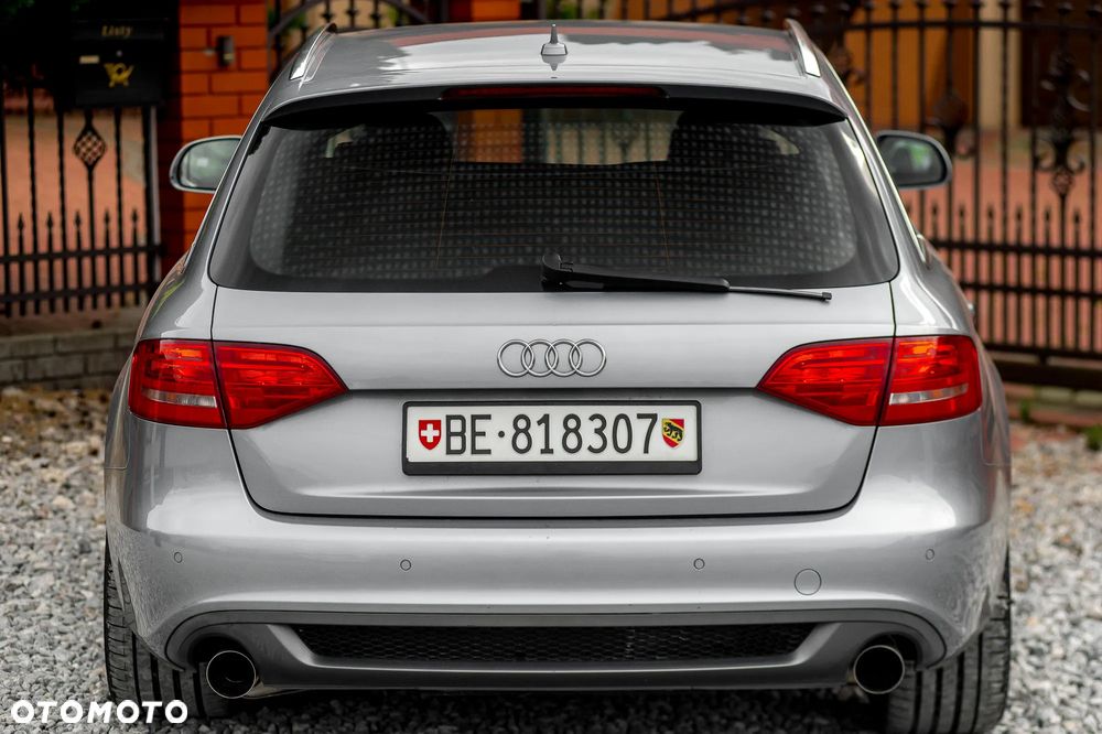 Audi A4 Avant 3.2 FSI quattro tiptronic S line Sportpaket (plus) - 11