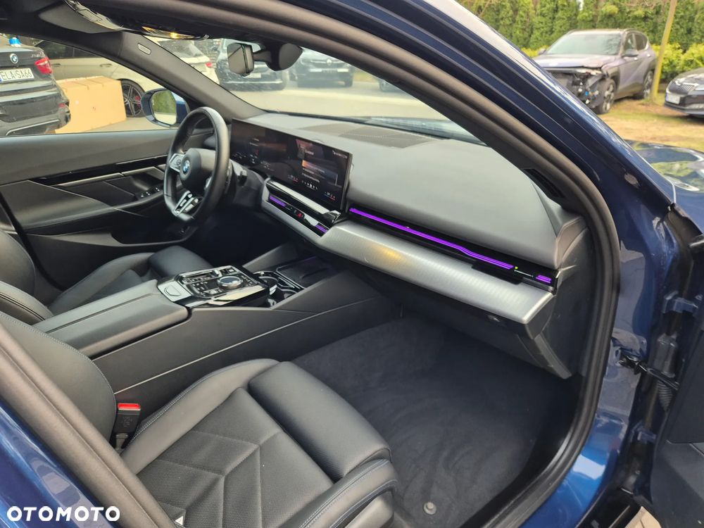 BMW Seria 5 520i mHEV M Sport sport - 13
