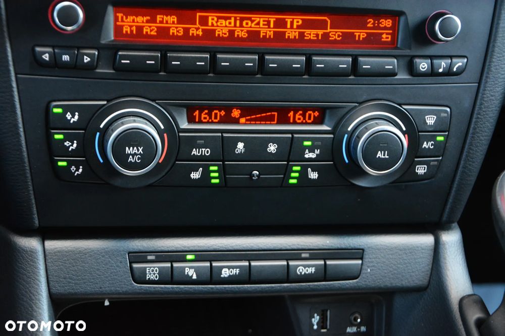 BMW X1 sDrive18d xLine - 37