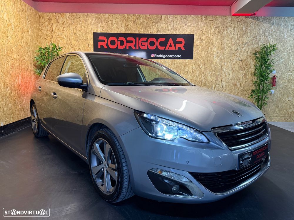 Peugeot 308 1.6 BlueHDi Allure J17 - 24