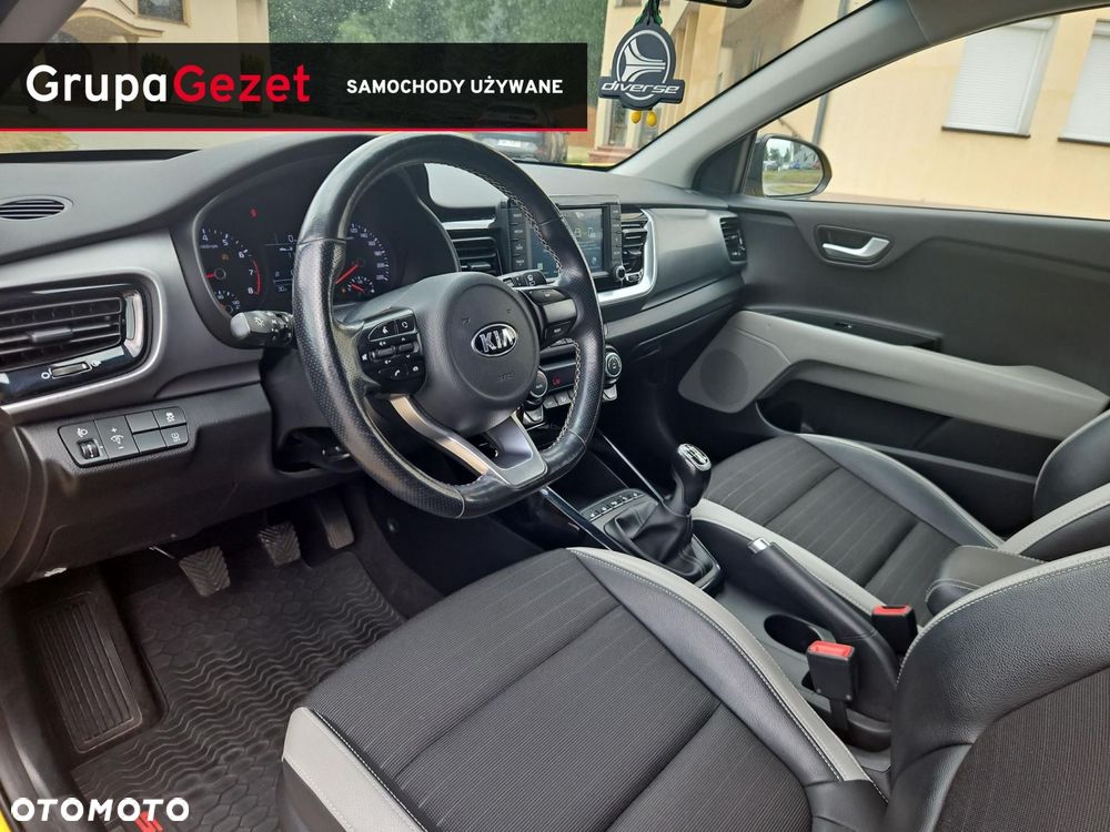Kia Stonic 1.4 L - 9