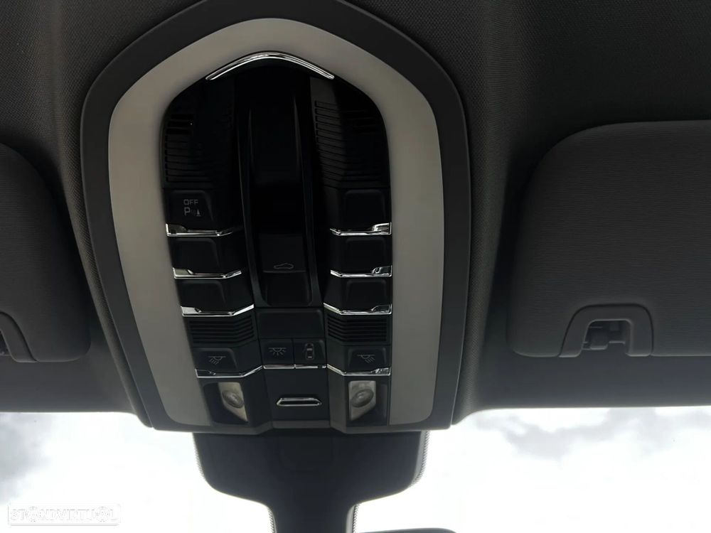 Porsche Panamera 3.0 V6 - 21