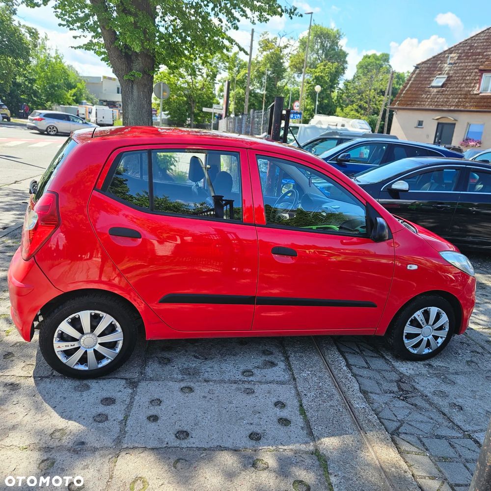 Hyundai i10 1.1 FIFA WM Edition - 6