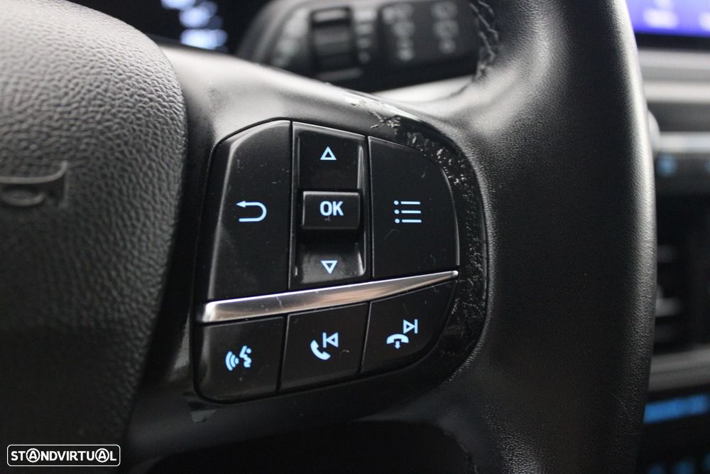 Ford Focus 1.0 EcoBoost MHEV Connected Design — fotografia 10