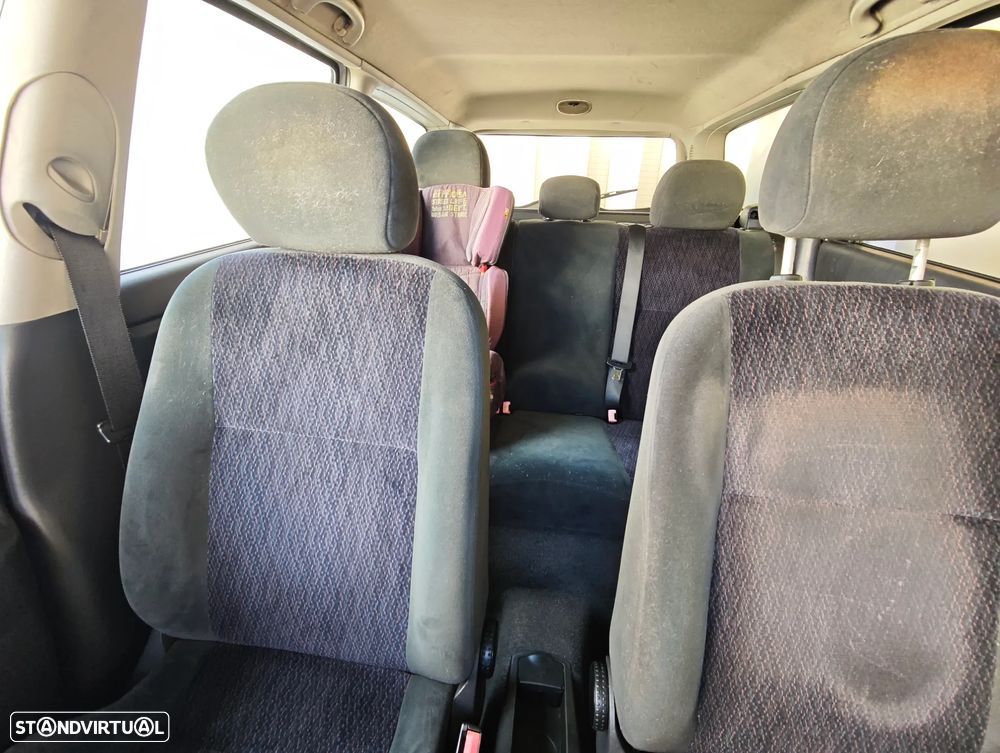 Ford Focus SW 1.6 Ambiente - 6