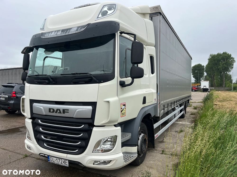 DAF CF 320 - 2