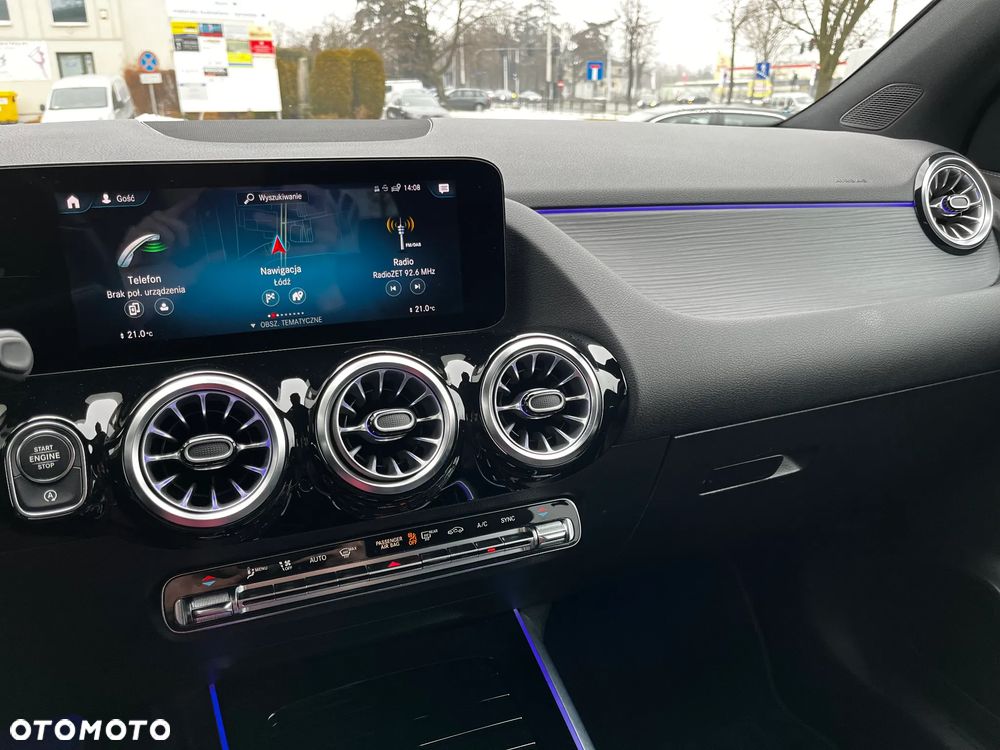 Mercedes-Benz GLA 250 4-Matic - 12