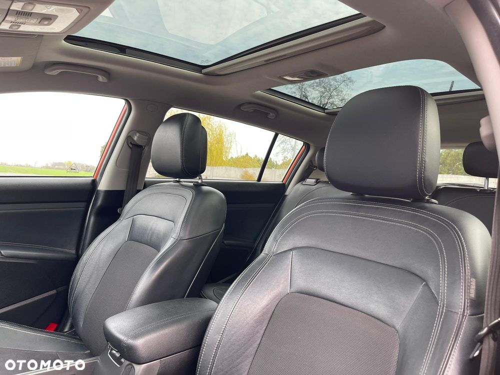 Kia Sportage 2.0 CRDI 4WD Automatik Spirit - 25