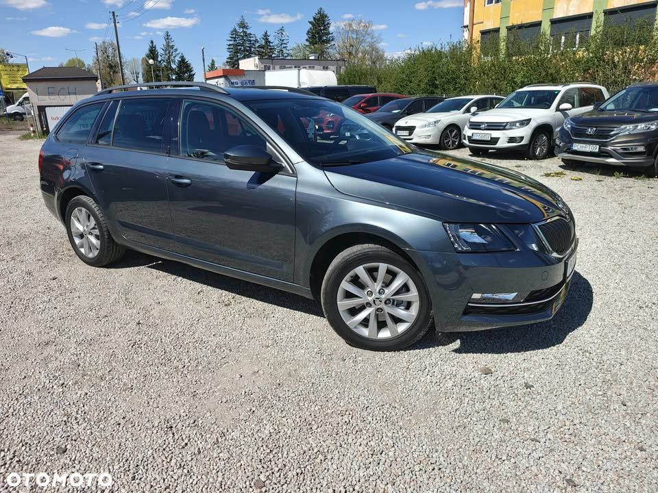 Skoda Octavia 2.0 TDI SCR Style DSG - 4