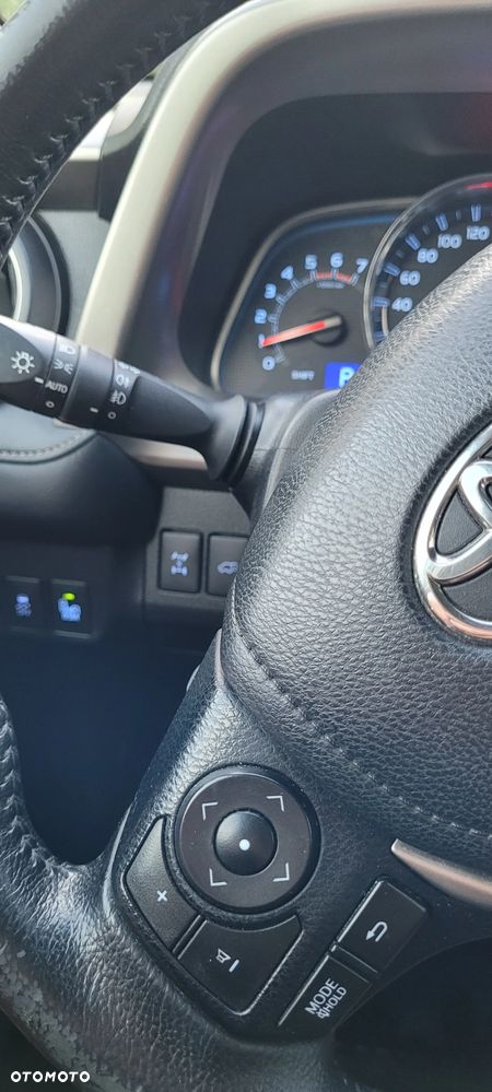 Toyota RAV4 - 25