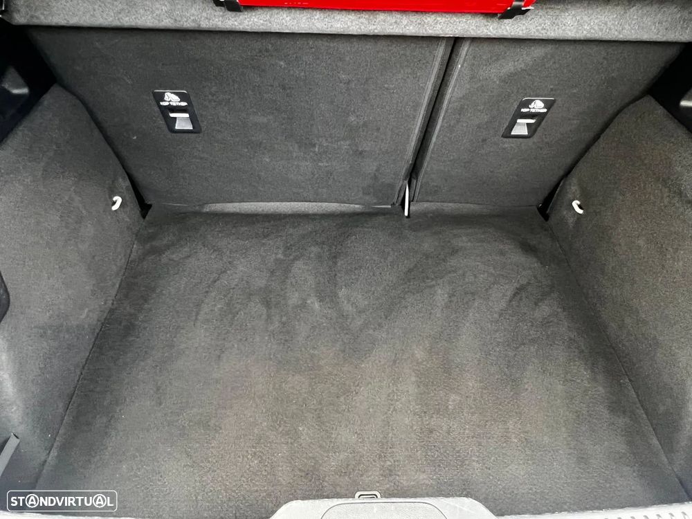 Ford Focus 1.0 EcoBoost MHEV ST-Line - 15