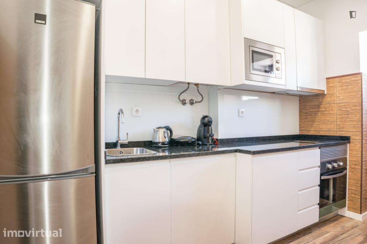 Apartamento com 2 quartos - localizado em Faro - Grande imagem: 5/11