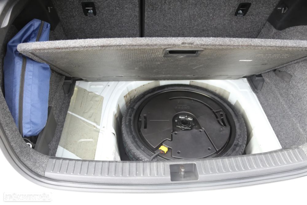SEAT Arona 1.0 TSI Xcellence — fotografia 21