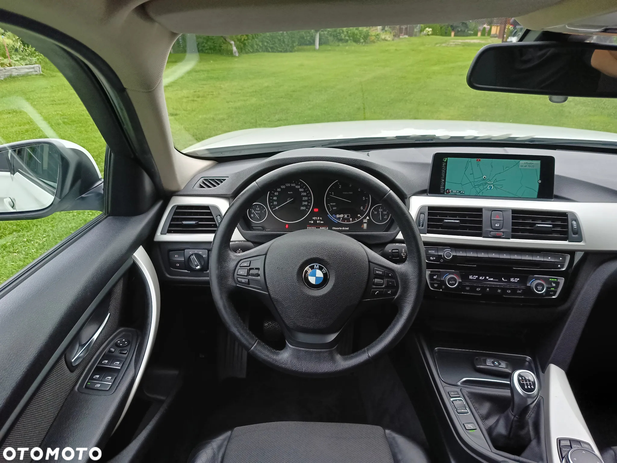 BMW Seria 3 318d Luxury Line - 23