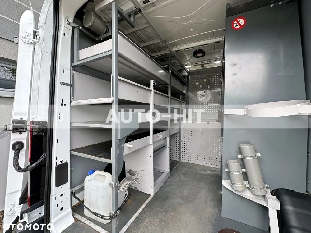 Ford Transit - 18