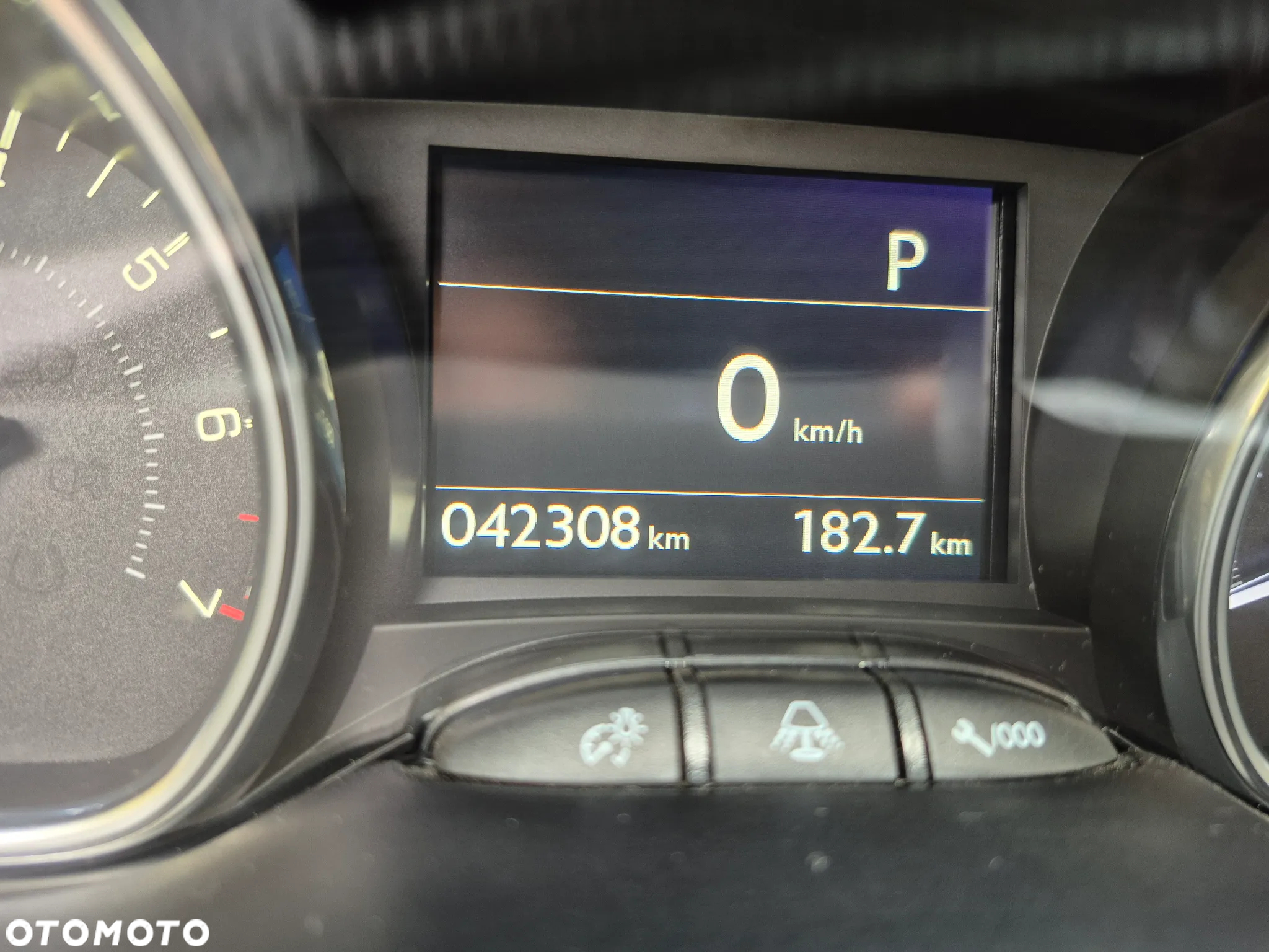Peugeot 2008 1.2 Pure Tech Allure S&S EAT6 - 12