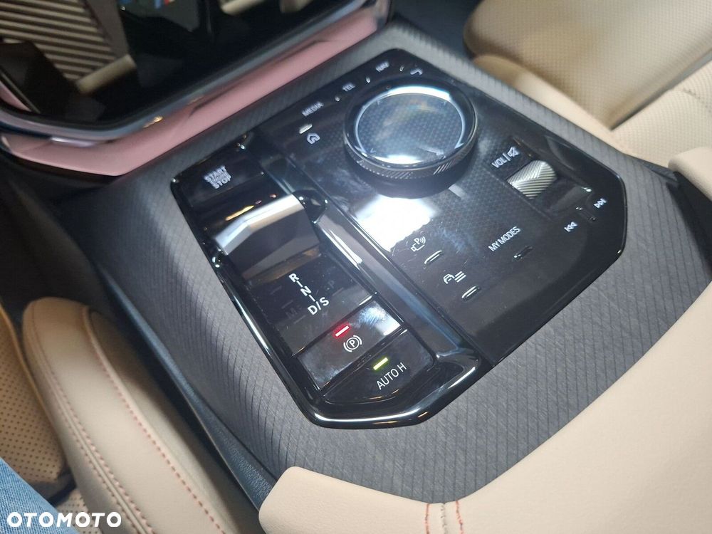BMW X3 xDrive20d mHEV - 17