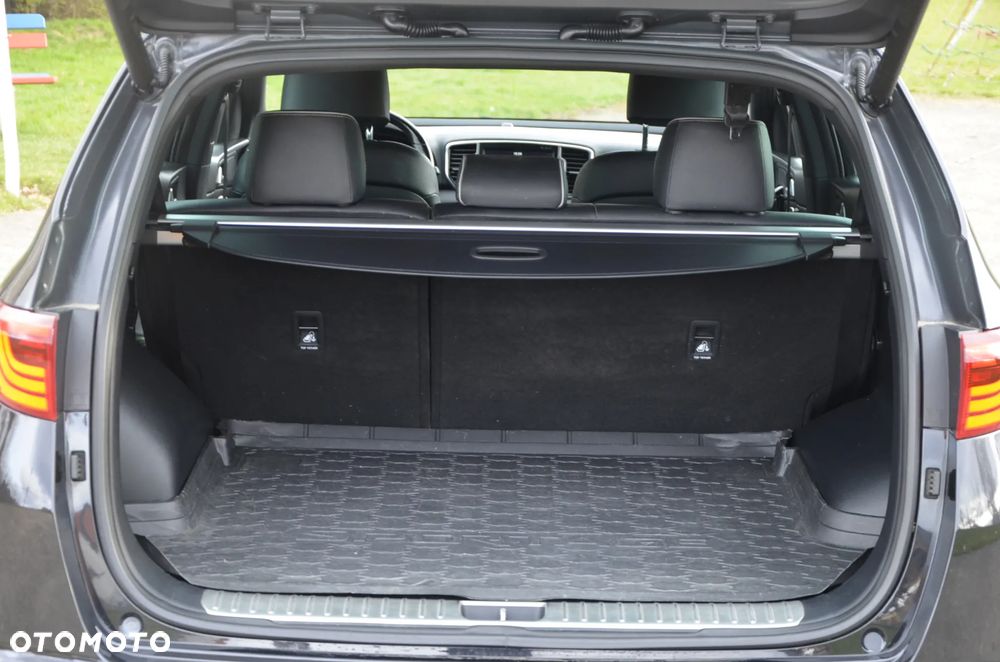 Kia Sportage 2,0 CRDI AWD GT Line - 19