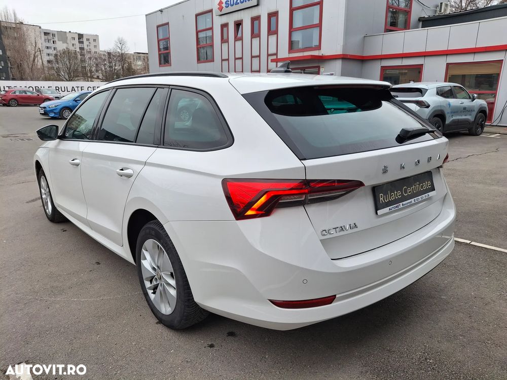 Skoda Octavia 2.0 TDI DSG Style - 7