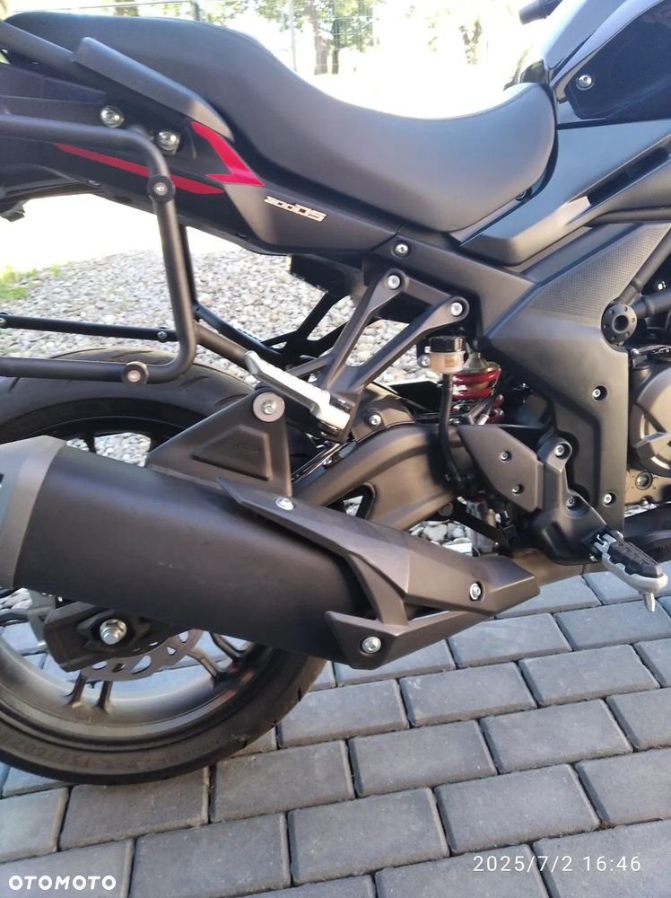 VOGE 300DS - 19
