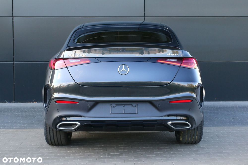 Mercedes-Benz GLC - 9