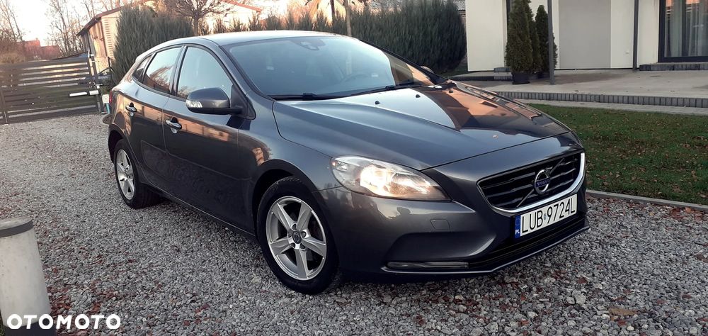 Volvo V40 D2 Momentum - 2
